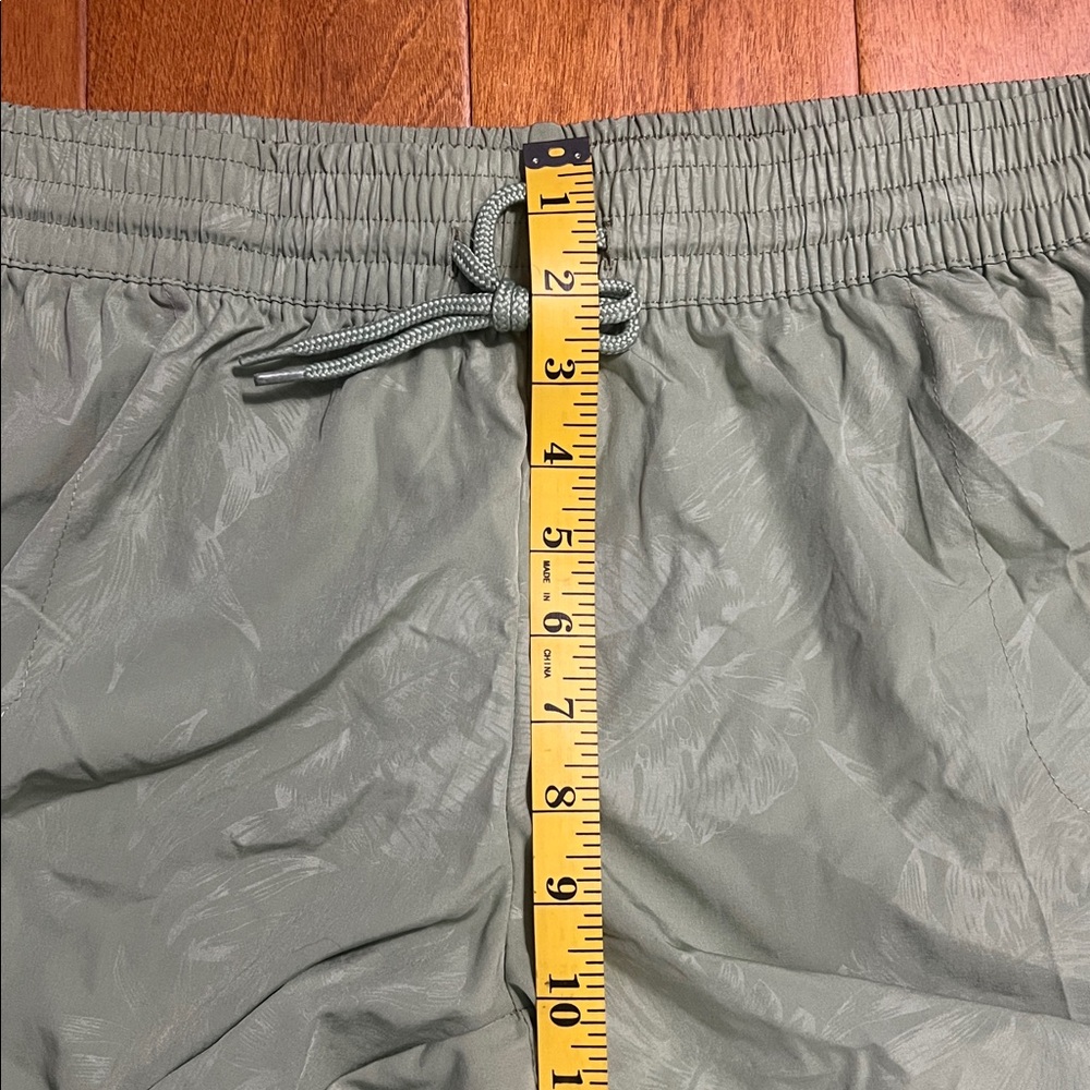 Panama Jack Men’s Athletic Shorts Size Large Sage Green Tropical Print Pockets - Picture 6 of 9